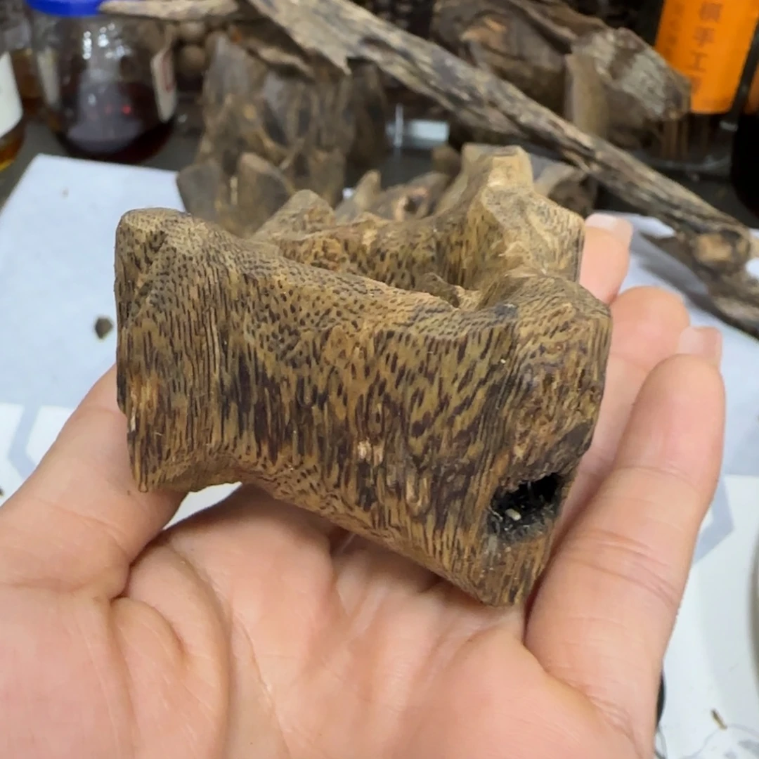 沉香摆件奇楠沉香一代老料乌身块料33