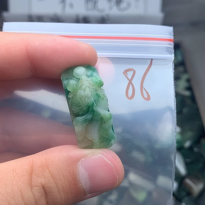 独山玉未镶嵌珠宝半成品