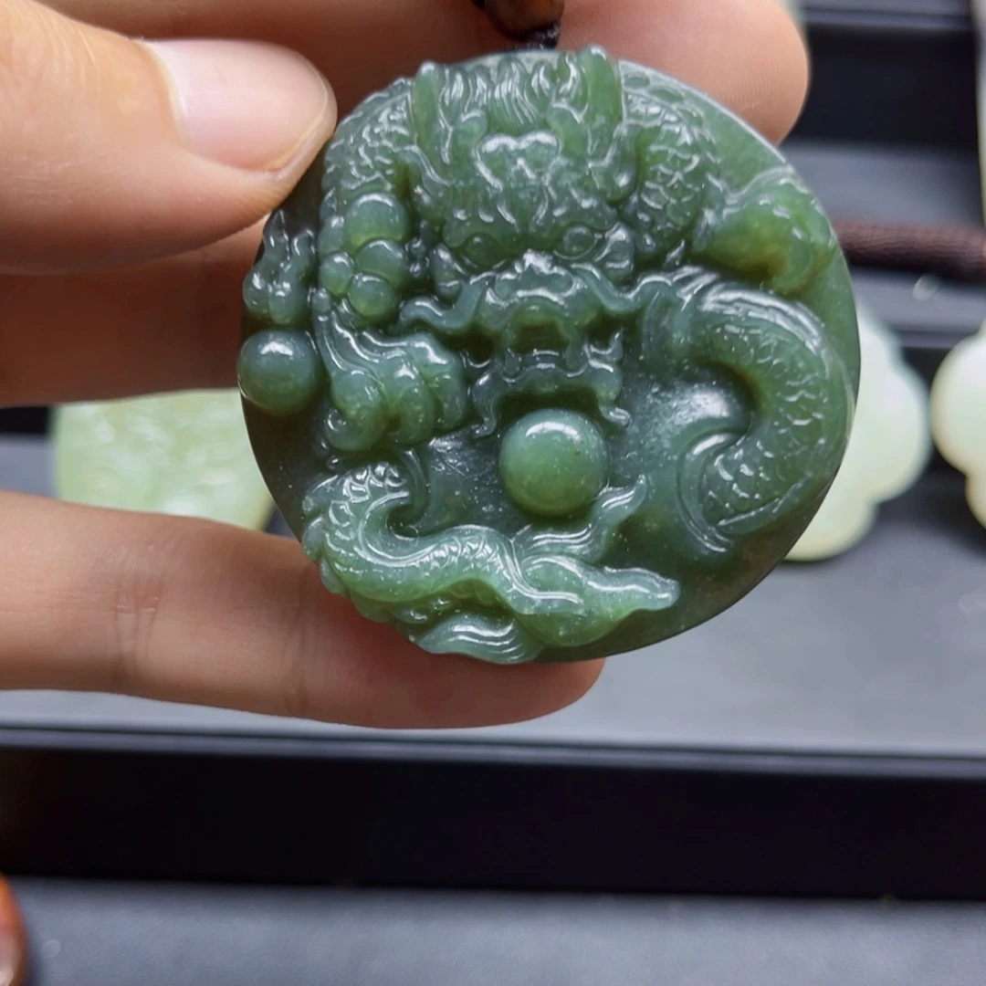 和田玉未镶嵌颈饰和田玉