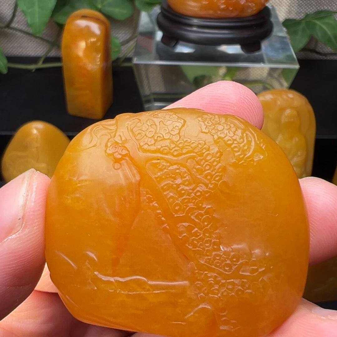 轻***轻寿山石印石dhihivigigihobkojoj