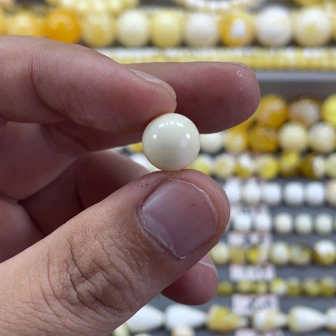 春***7蜜蜡未镶嵌裸石白蜡圆珠