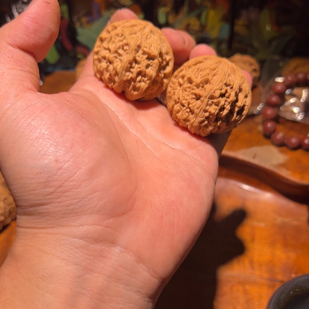 文玩核桃吊坠44全品野牛一对