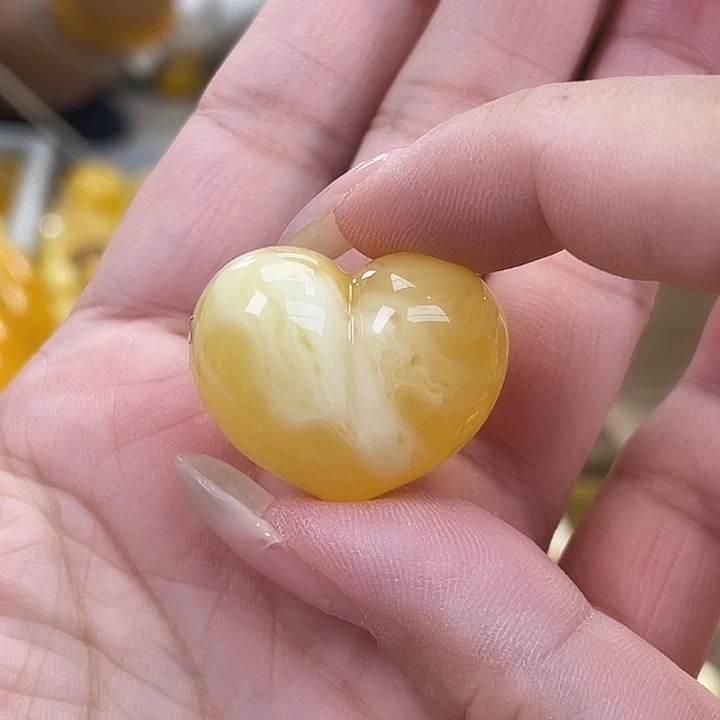 琥珀未镶嵌珠宝奇石琥珀h29