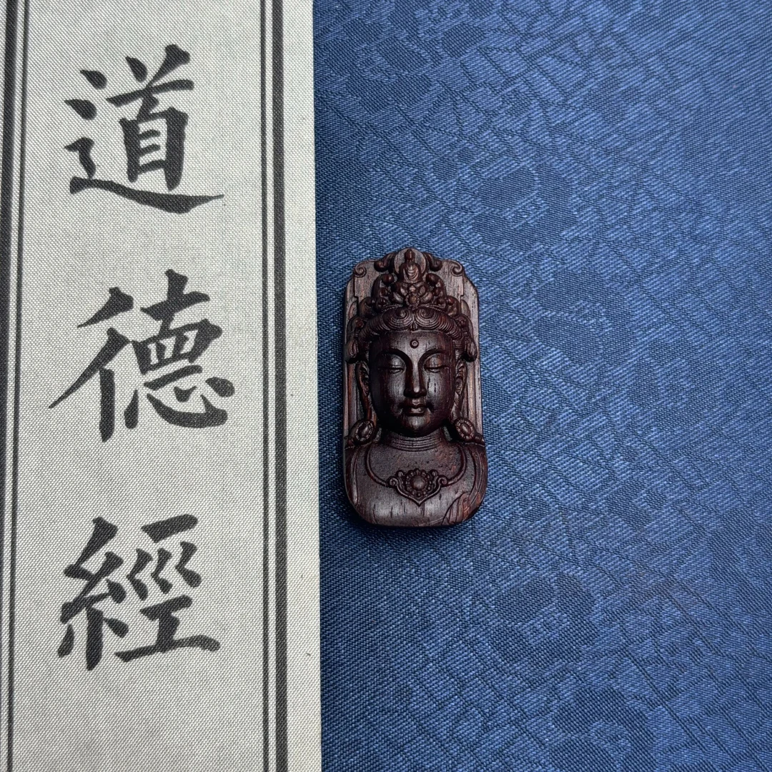 YDJ064 沉香雕刻观音头吊坠 多样性发一件