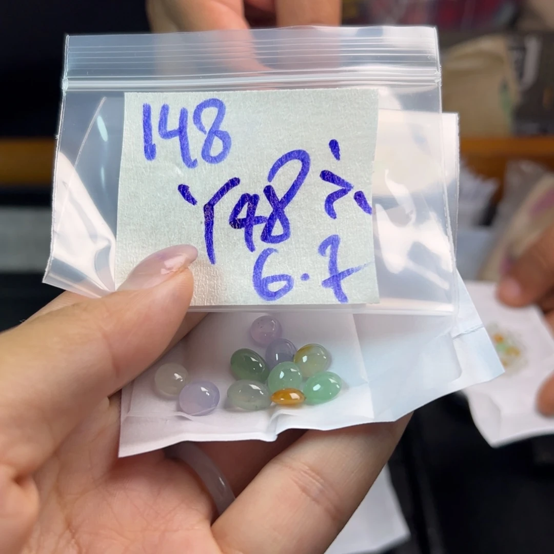 【闪购商品】定制翡翠未镶嵌六*姐翡翠