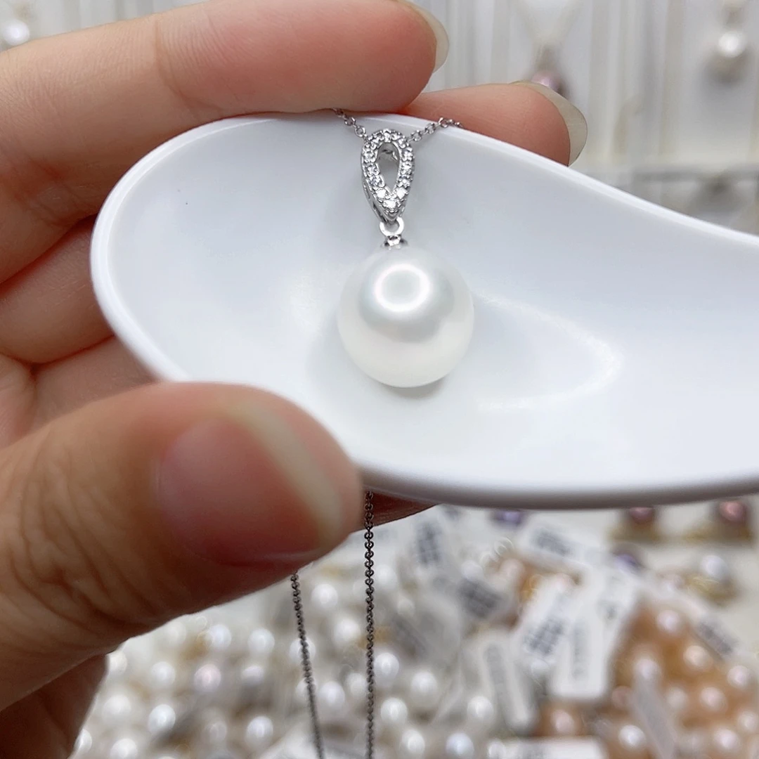 淡水珍珠未镶嵌吊坠(赠链)