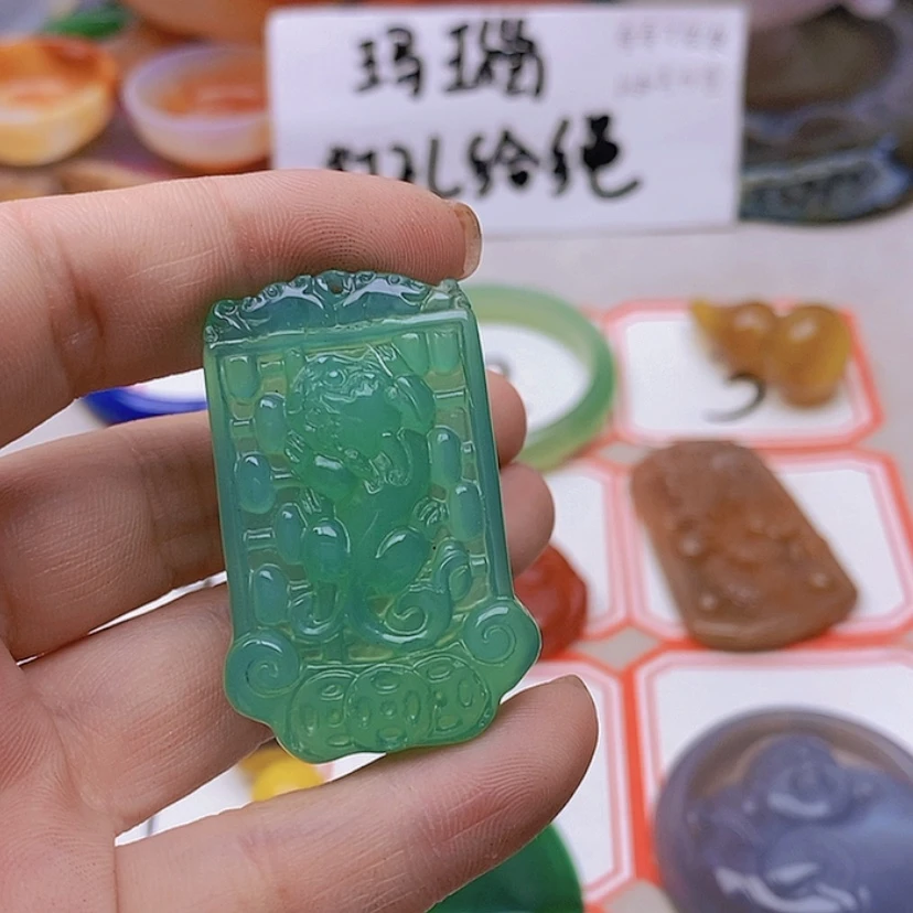 【闪购商品】玛瑙/玉髓未镶嵌珠宝半成品用****9
