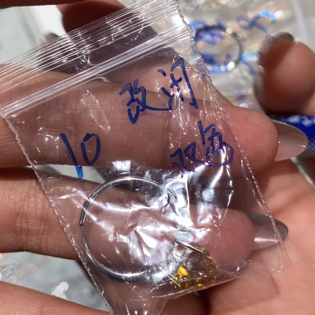 @***事银S925镶嵌戒指石榴石闭口费