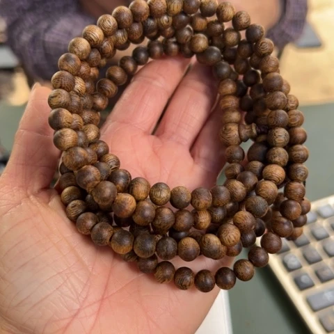 沉香手串装勺子16克卡0.7多样性发1串