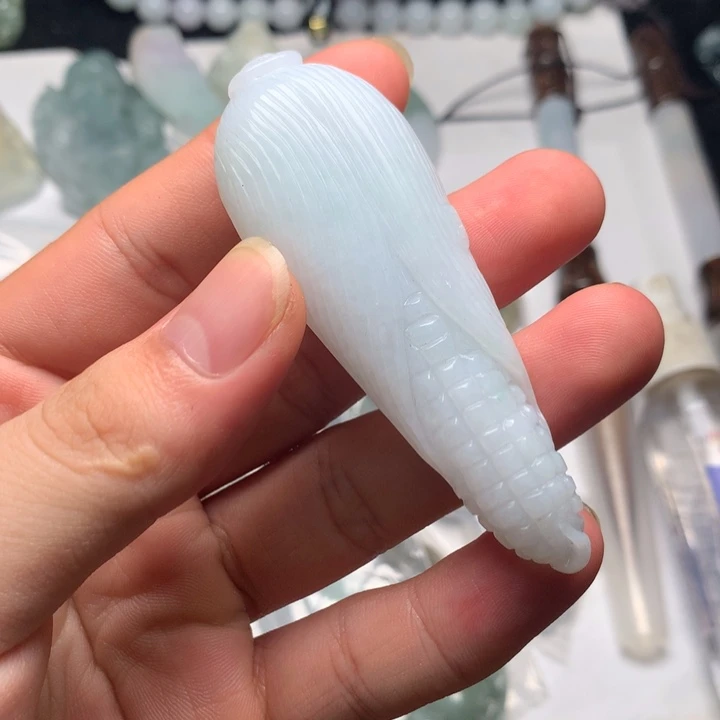 翡翠未镶嵌颈饰玉米18