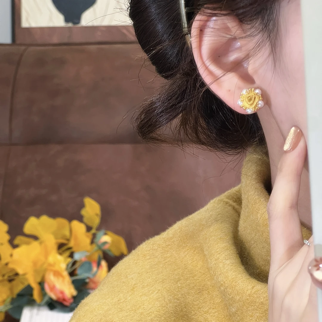 铜合金耳饰 轻奢金色玫瑰花珠珠耳钉女2025新款爆款小众设计感