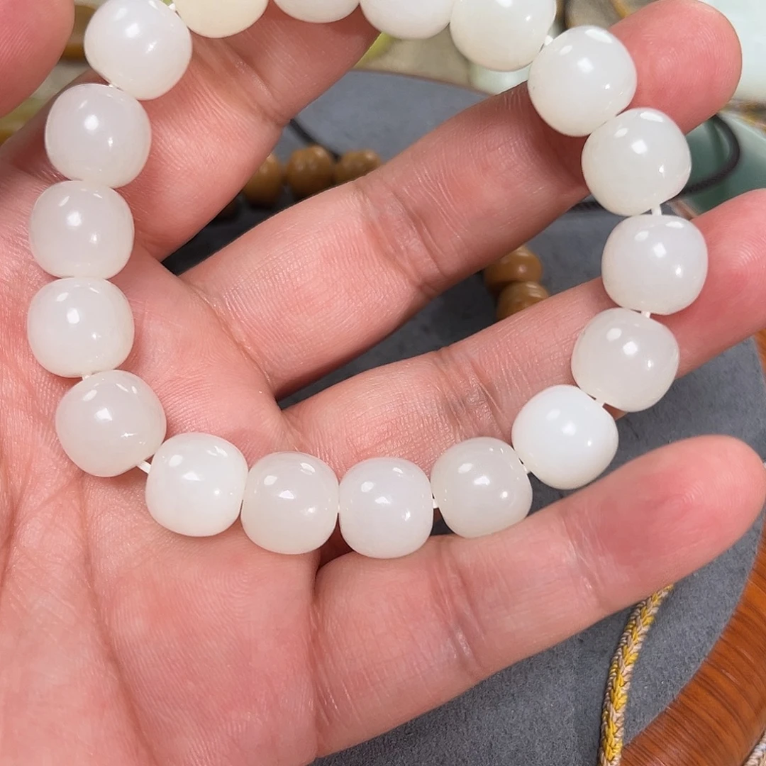 和田玉未镶嵌手链