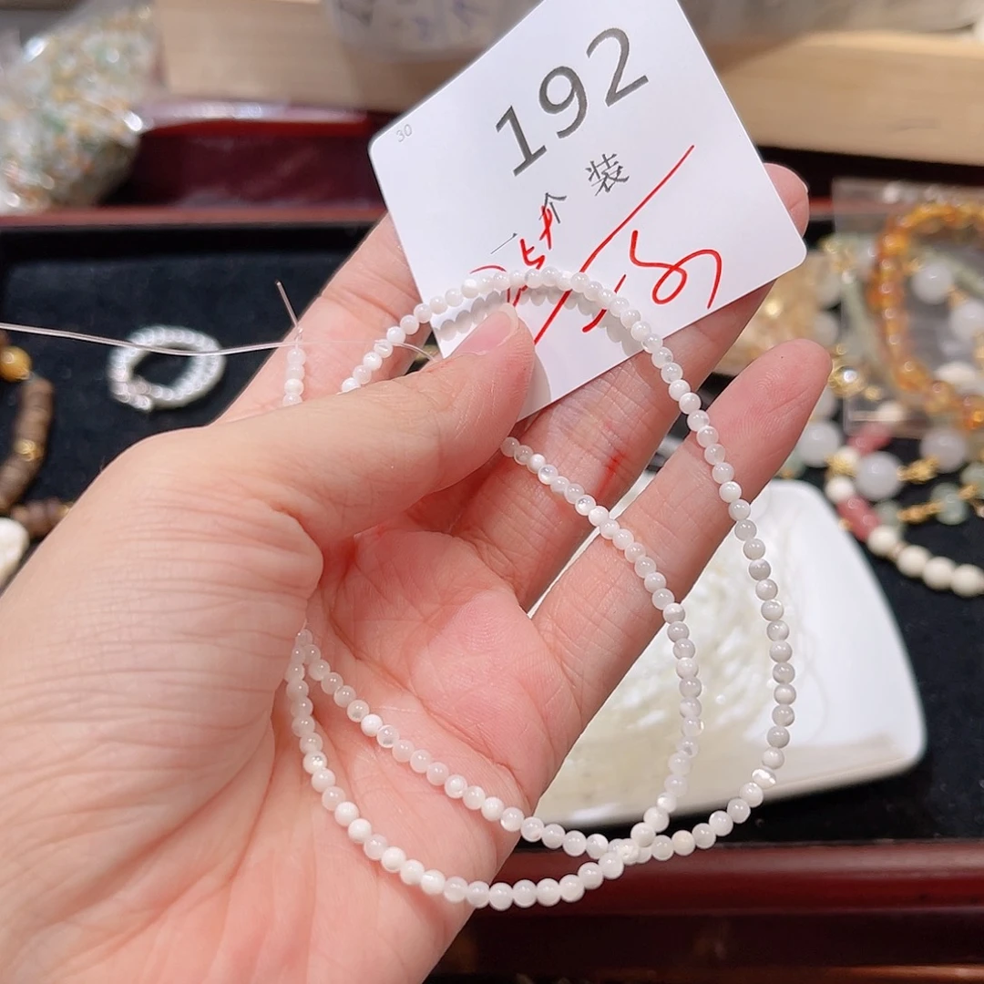 水晶未镶嵌珠宝半成品192 。