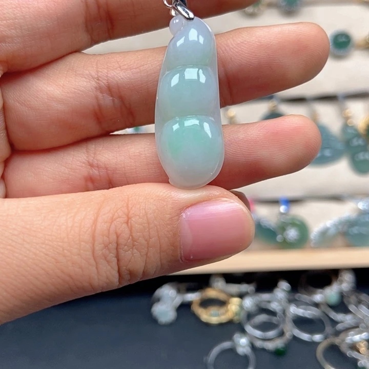 翡翠未镶嵌戒指戒指