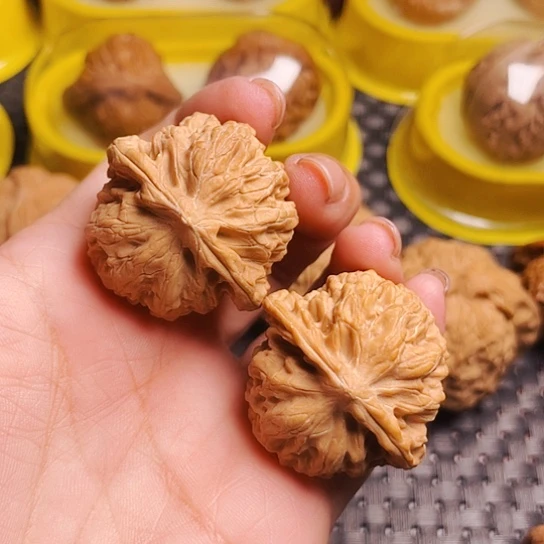 文玩核桃37尺京西元宝