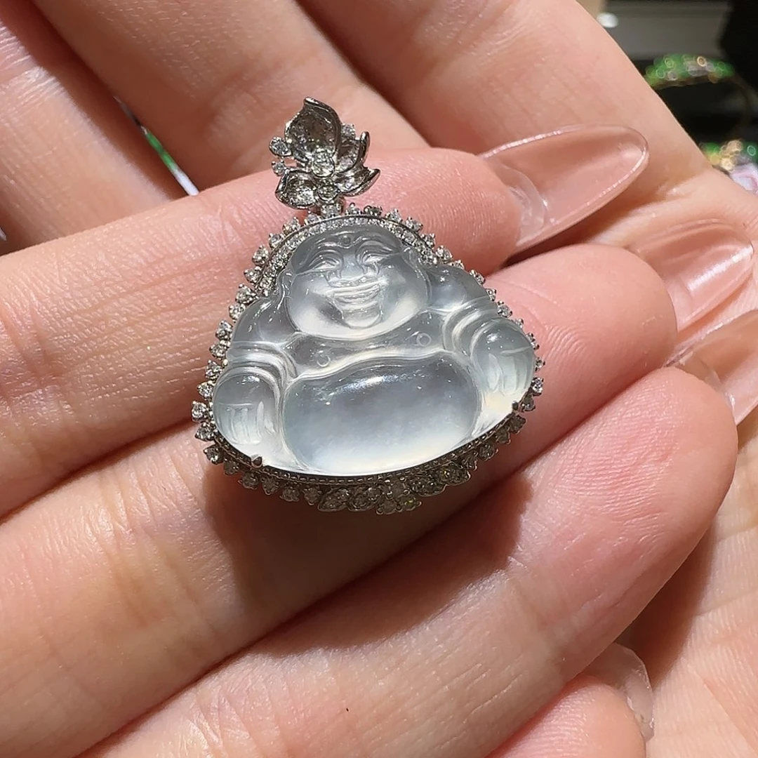 【闪购商品】颈饰18K金镶嵌翡翠