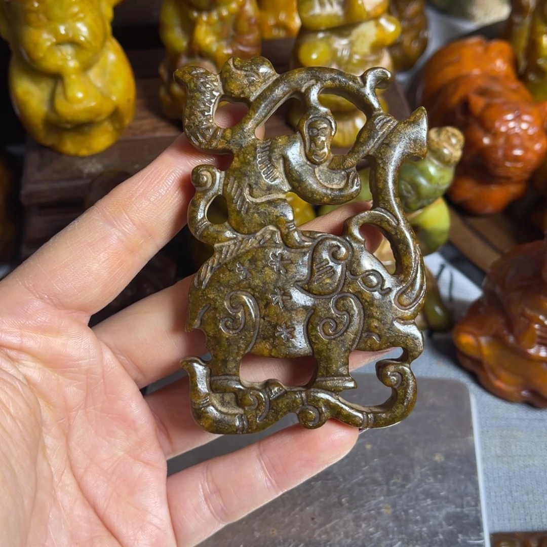 蛇纹石玉合金颈饰