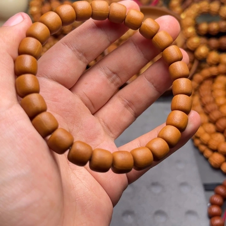 猴头核桃吊坠0.9道珠