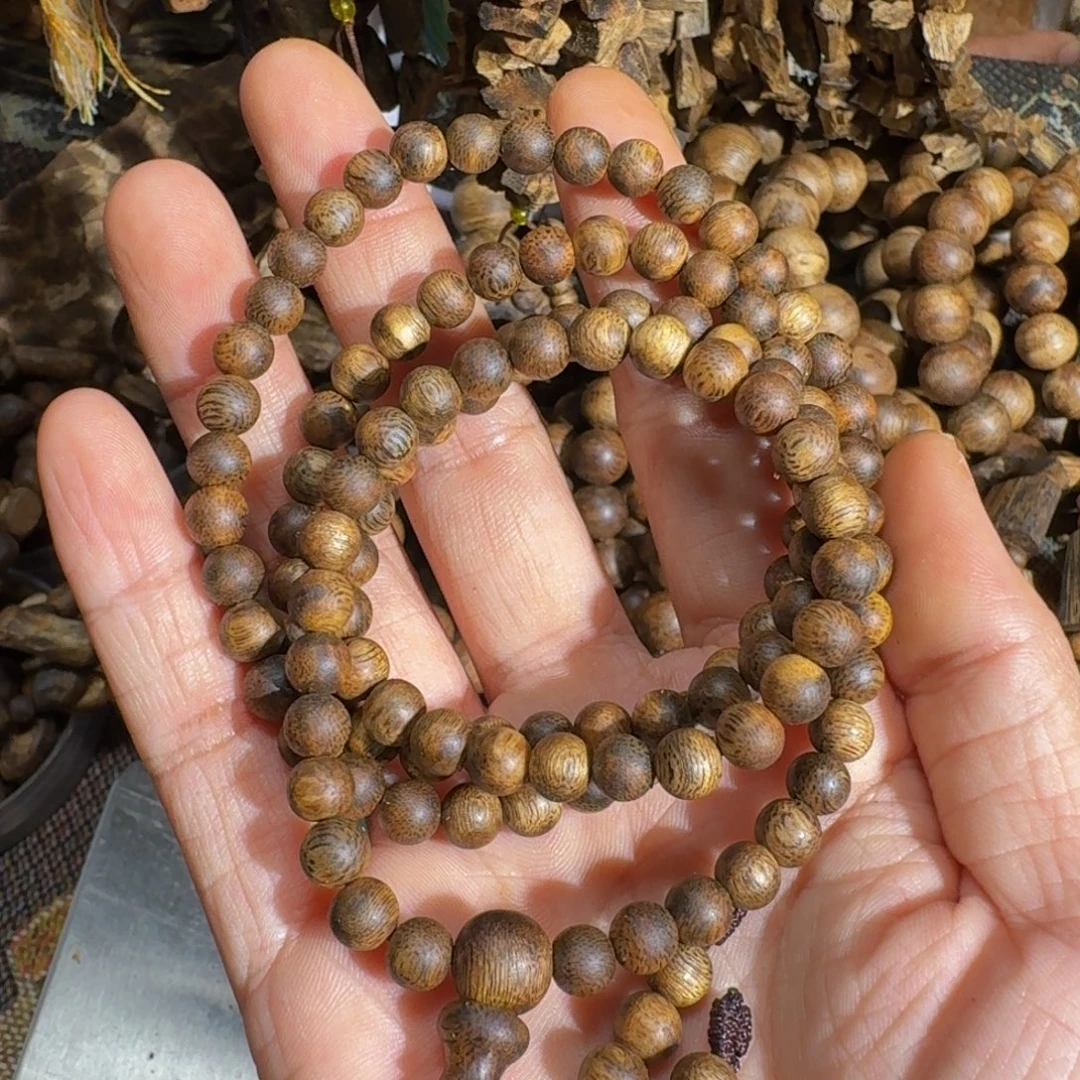 沉香沉香枕蓝宝石老料0.6规格14.7克