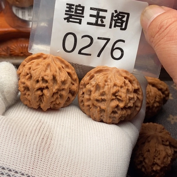 吊坠文玩核桃苹果园42
