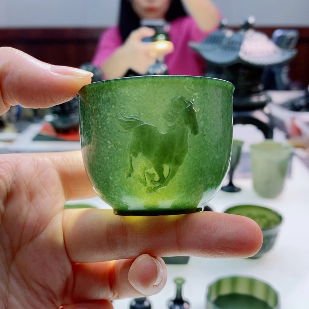 未镶嵌和田玉（青玉）摆件微瑕