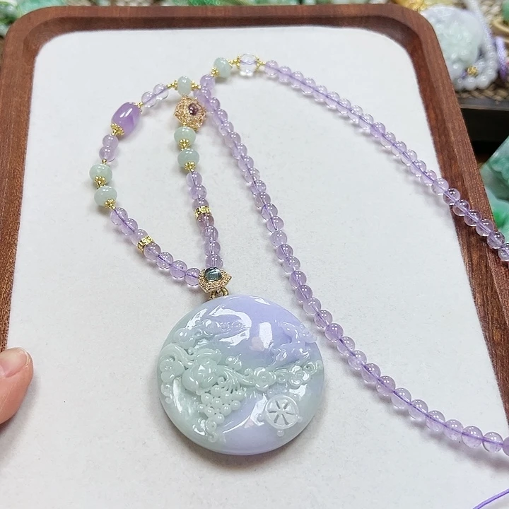 翡翠颈饰未镶嵌吊坠