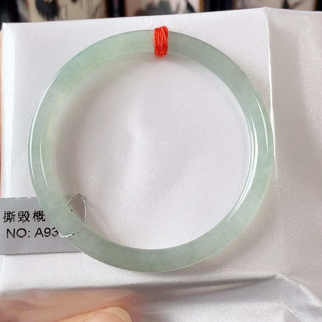 翡翠未镶嵌手镯手镯