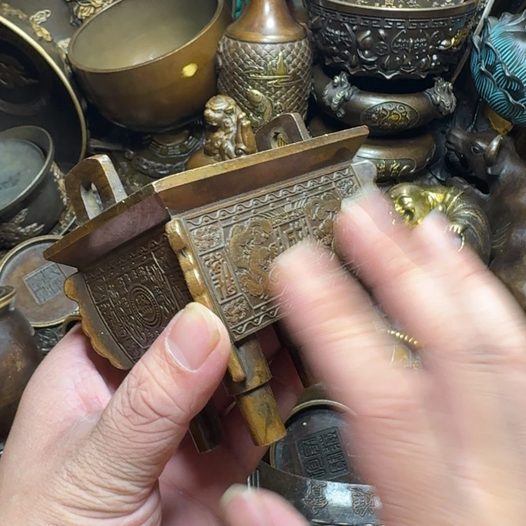 铜器摆件收收藏藏