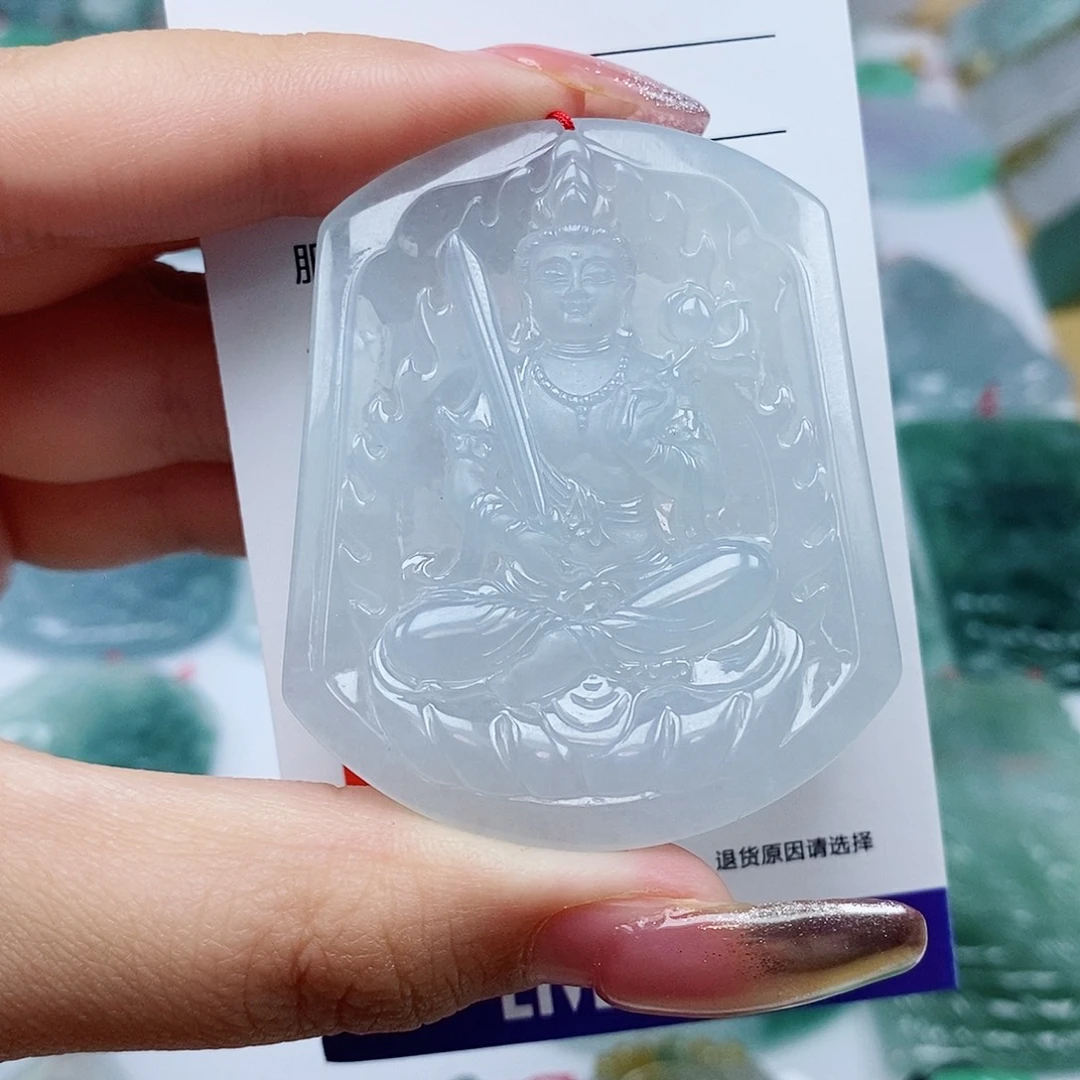 淡***水颈饰未镶嵌翡翠翡翠