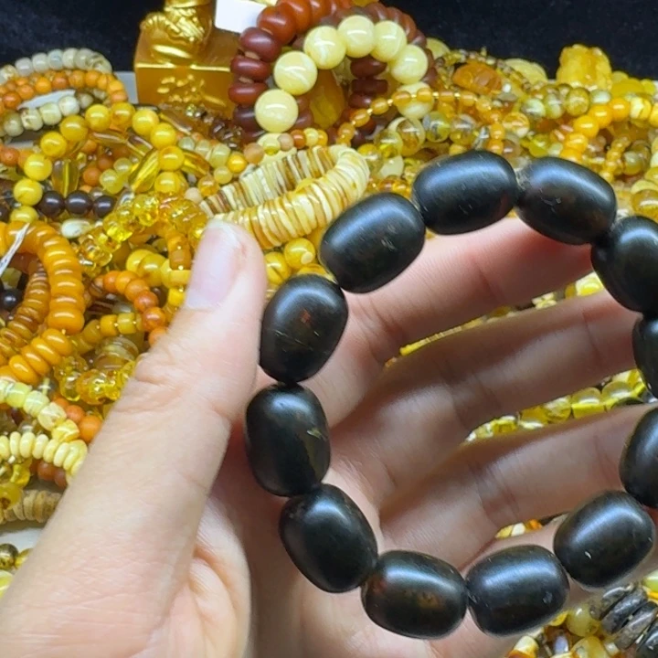 琥珀未镶嵌珠宝奇石