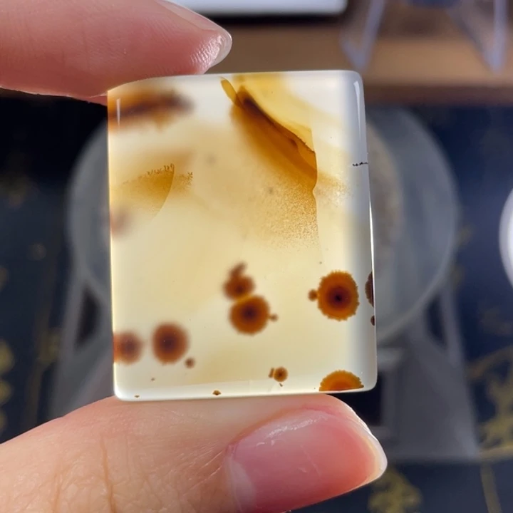 未镶嵌玛瑙象形福利款玛瑙/玉髓