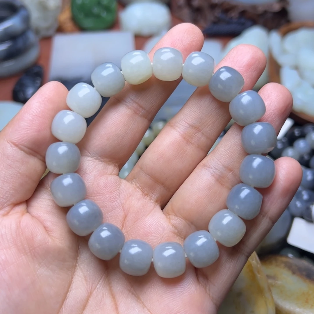 z***g和田玉未镶嵌手链