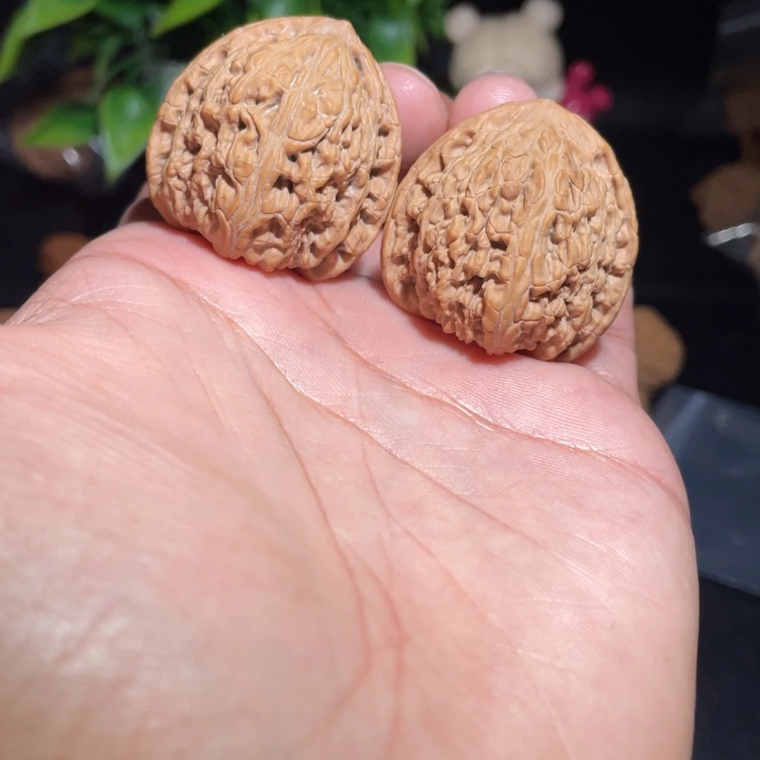 文玩核桃吊坠35➕红玛瑙