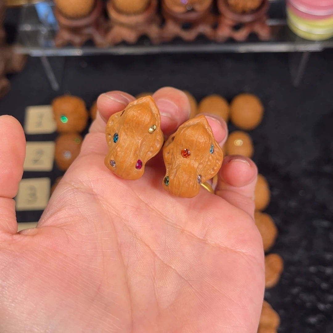 文玩核桃把件大***萌20尺小鸟手捻核桃满钻款