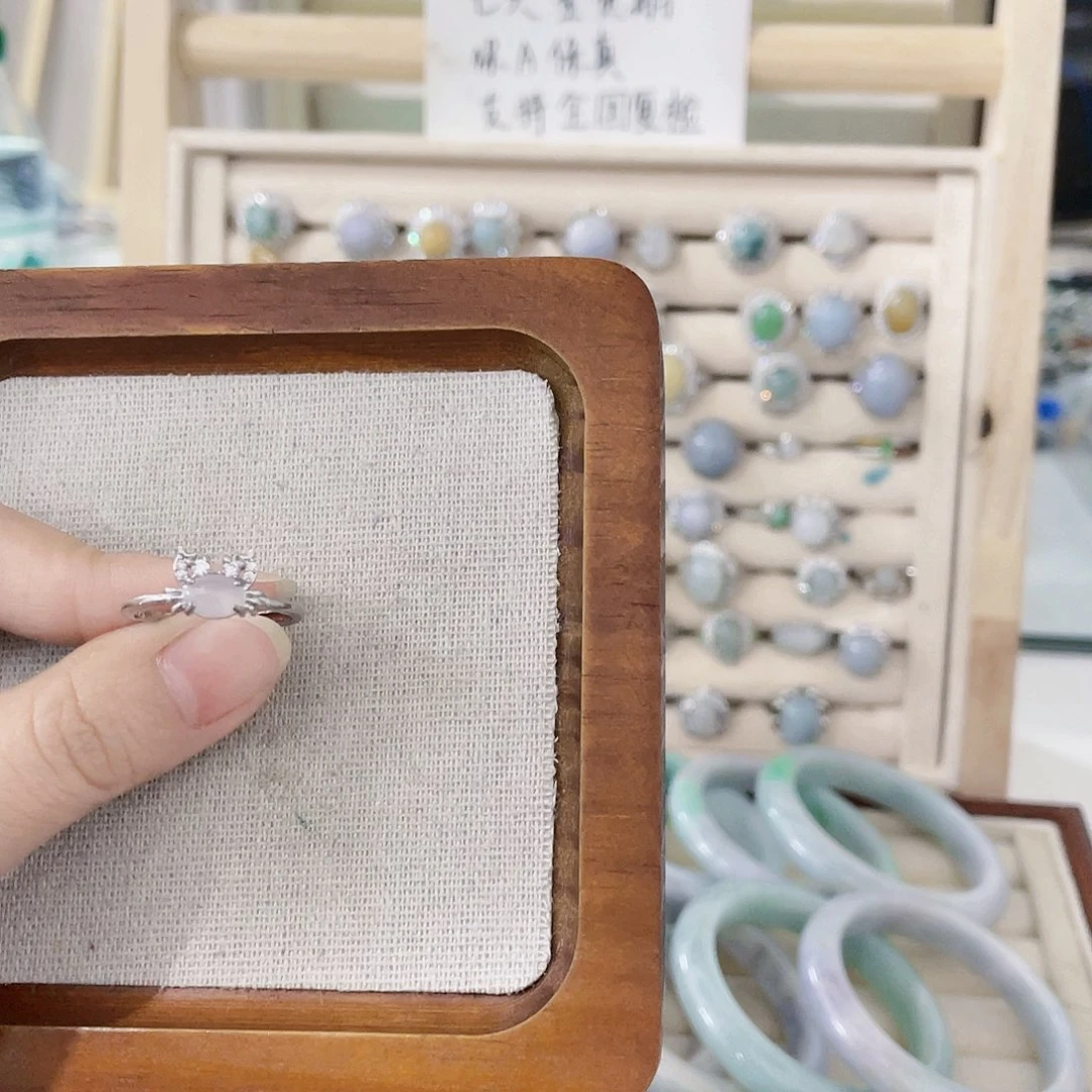 颈饰未镶嵌翡翠天然翡翠Ａ货