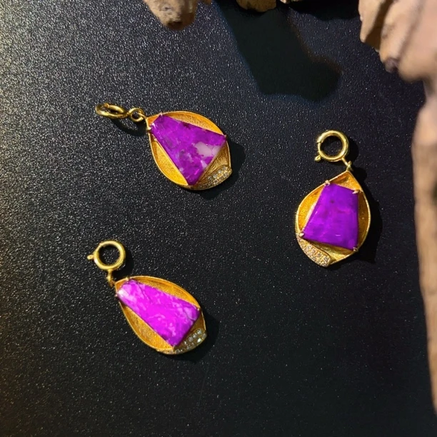 【圣芭黎】18k天然舒俱来吊坠万能扣丝绒多样性发一DD2095