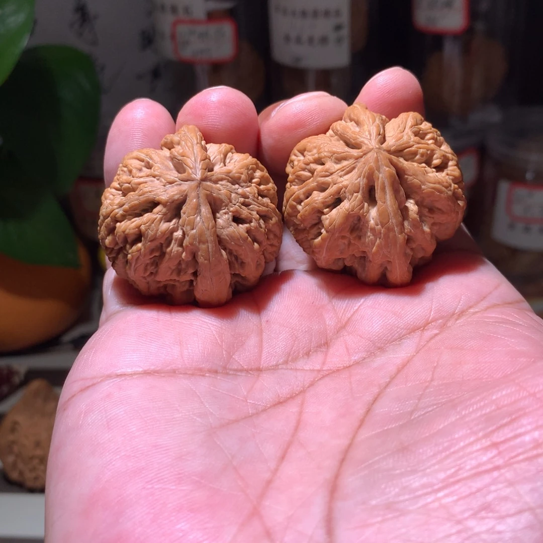玛***卡吊坠文玩核桃大粗筋