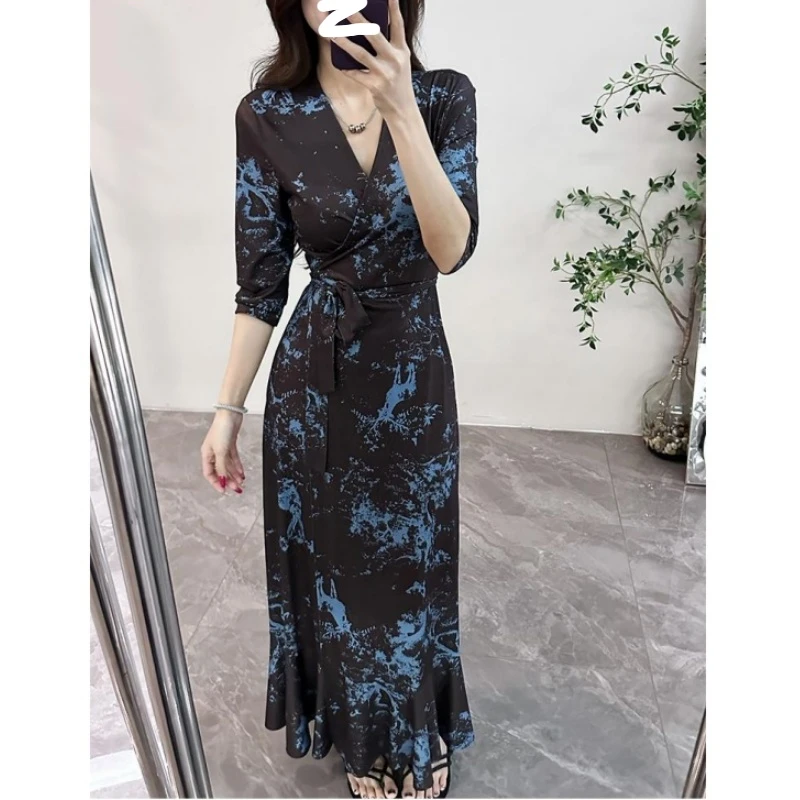 高级感墨染复古显瘦连衣裙女2025夏季新款别致腰部绑带气质长裙子