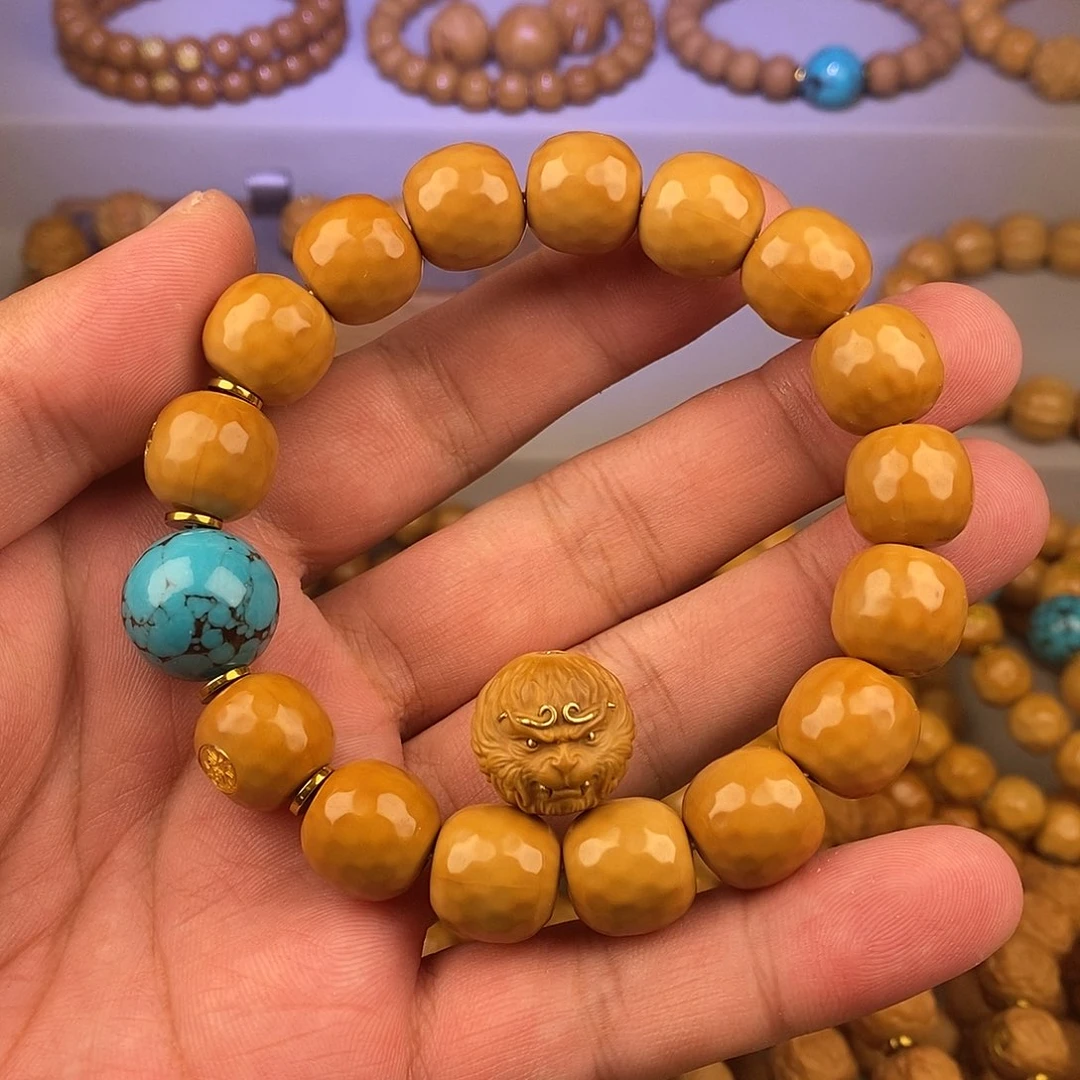 开***锁猴头核桃手串全品钻面大圣