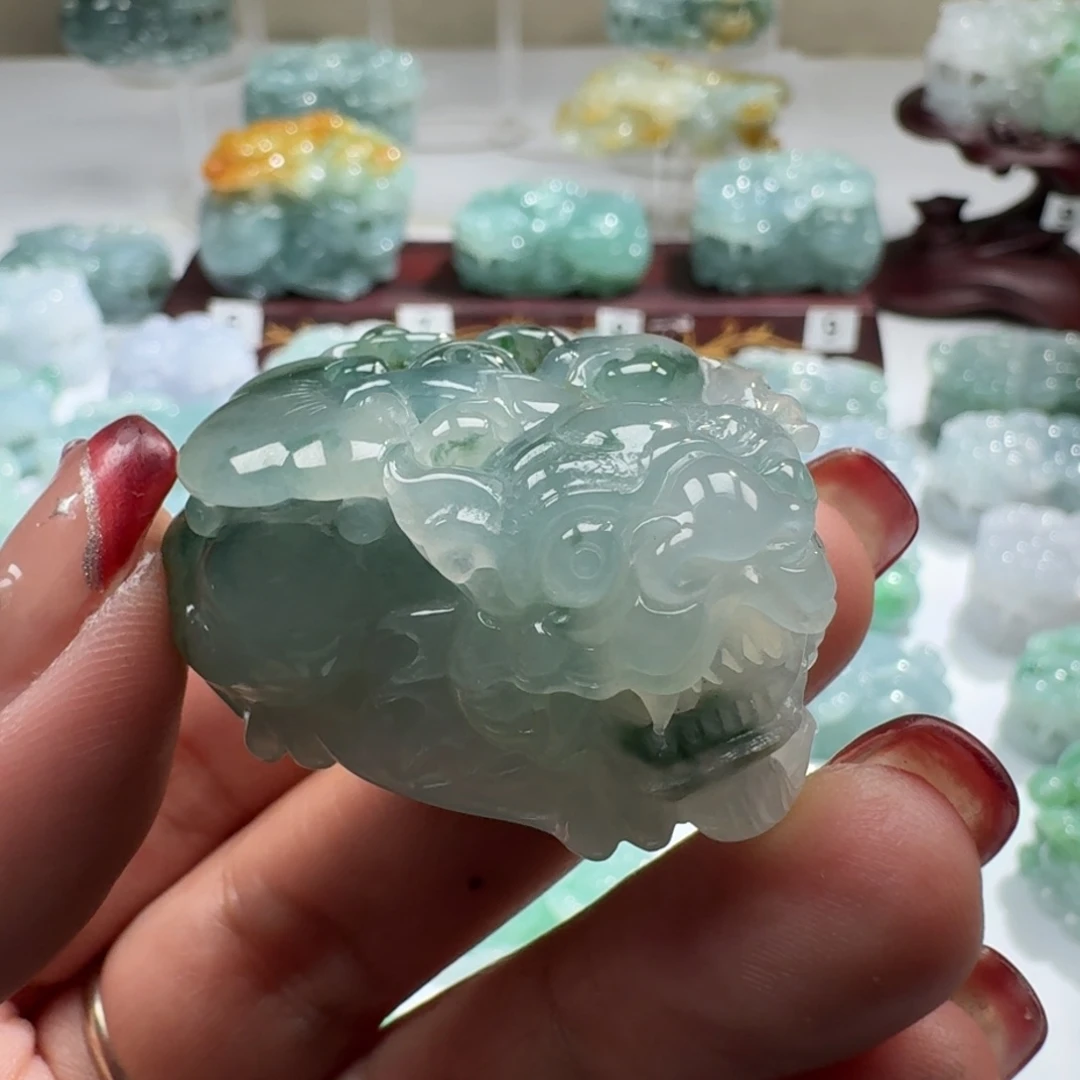 定制翡翠未镶嵌雨*貔貅