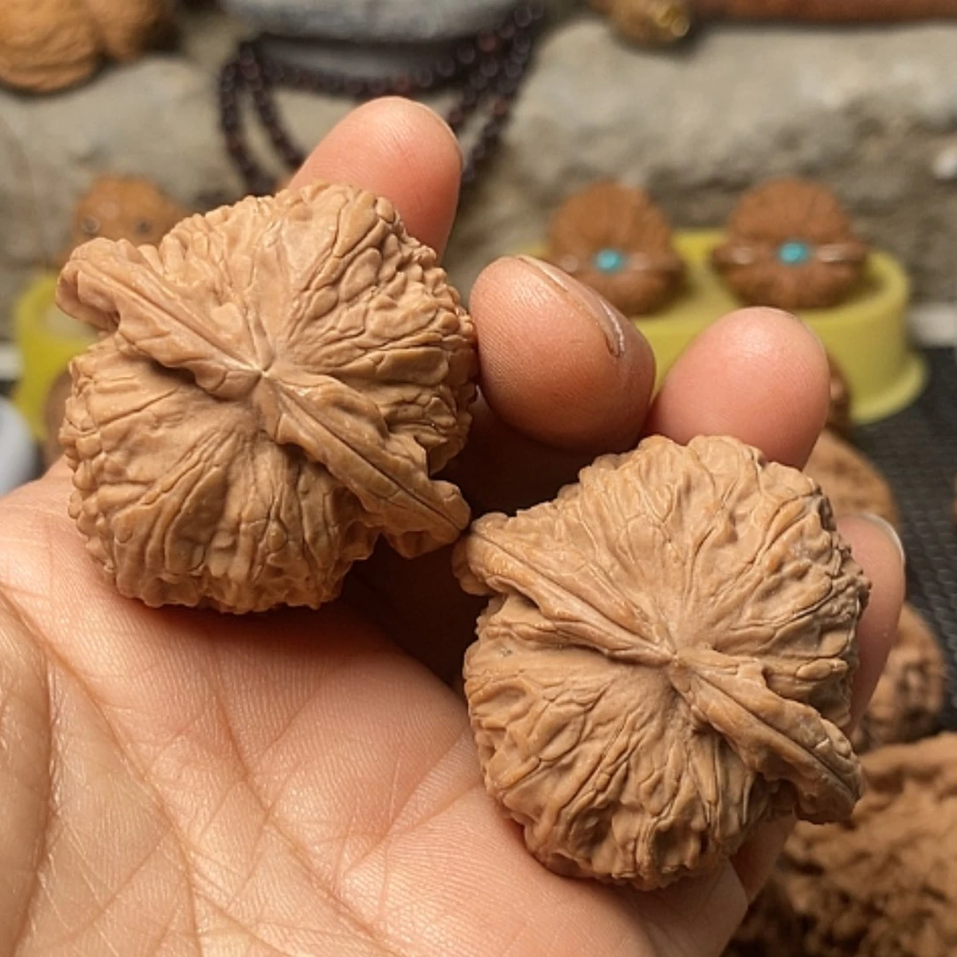 【闪购商品】把件文玩核桃闷白