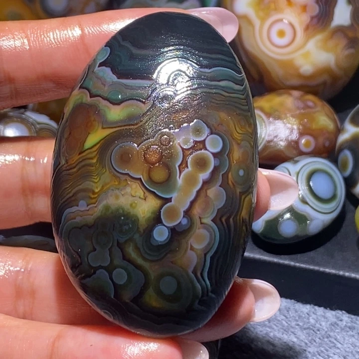 悦***^玛瑙/玉髓未镶嵌珠宝奇石