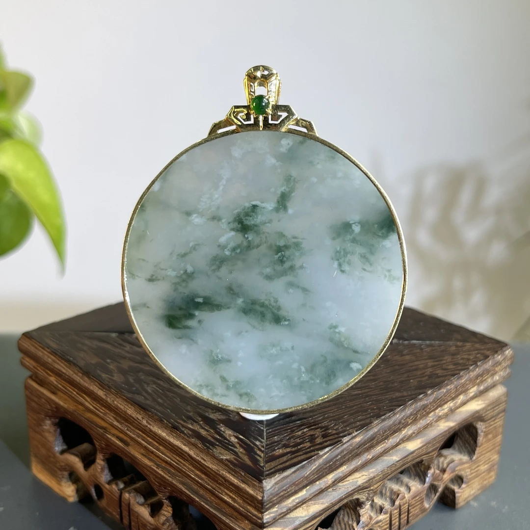 JGA29-157   天然缅甸A货翡翠   18K镶嵌无事牌