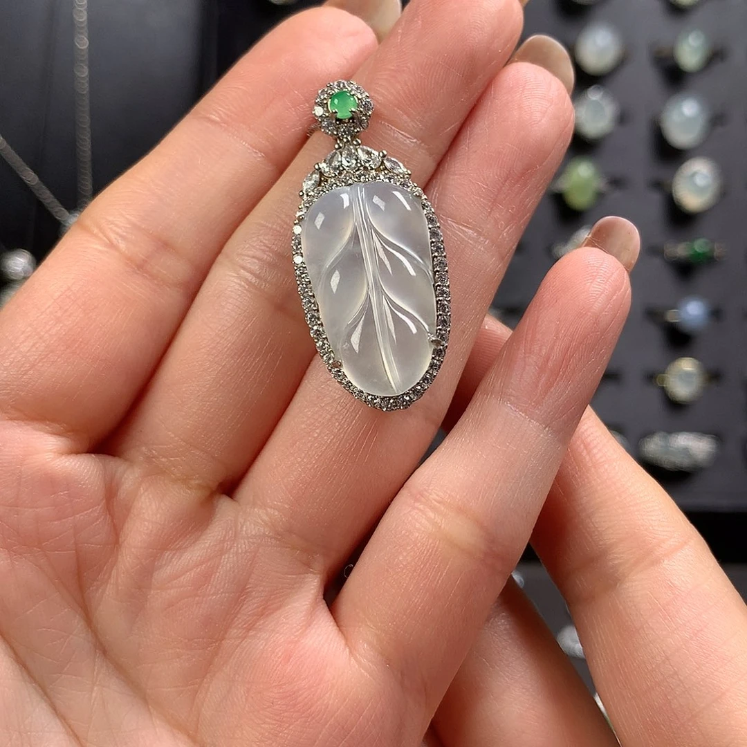 翡翠银S925镶嵌颈饰、****u1111111