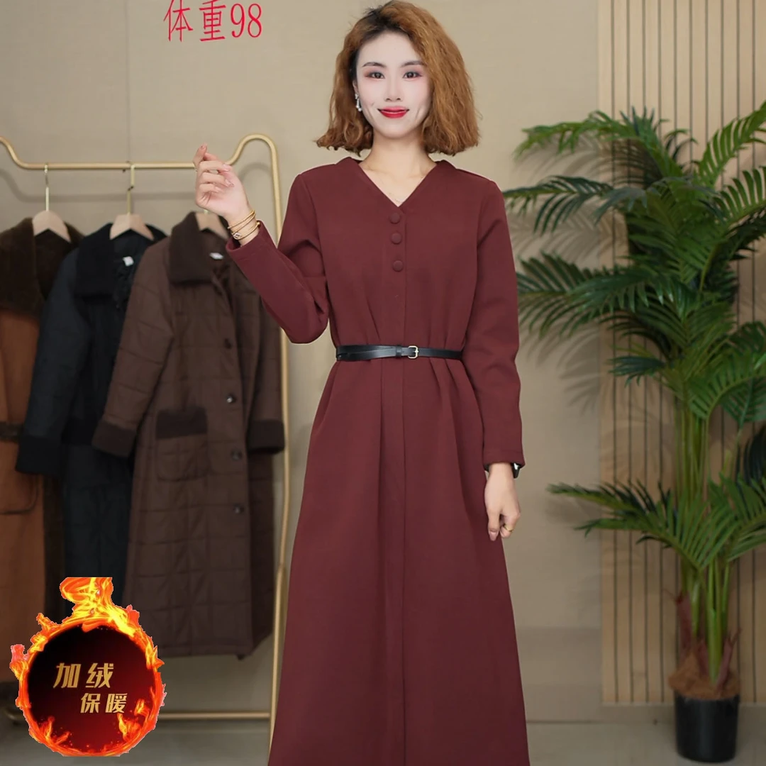 8493[品尚]冬季新款加绒三粒扣V领中长款大码百搭连衣裙【带腰带】