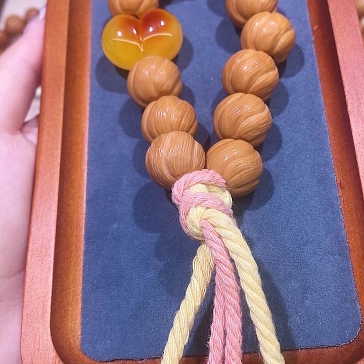 燕***来手串猴头核桃素圈小手持