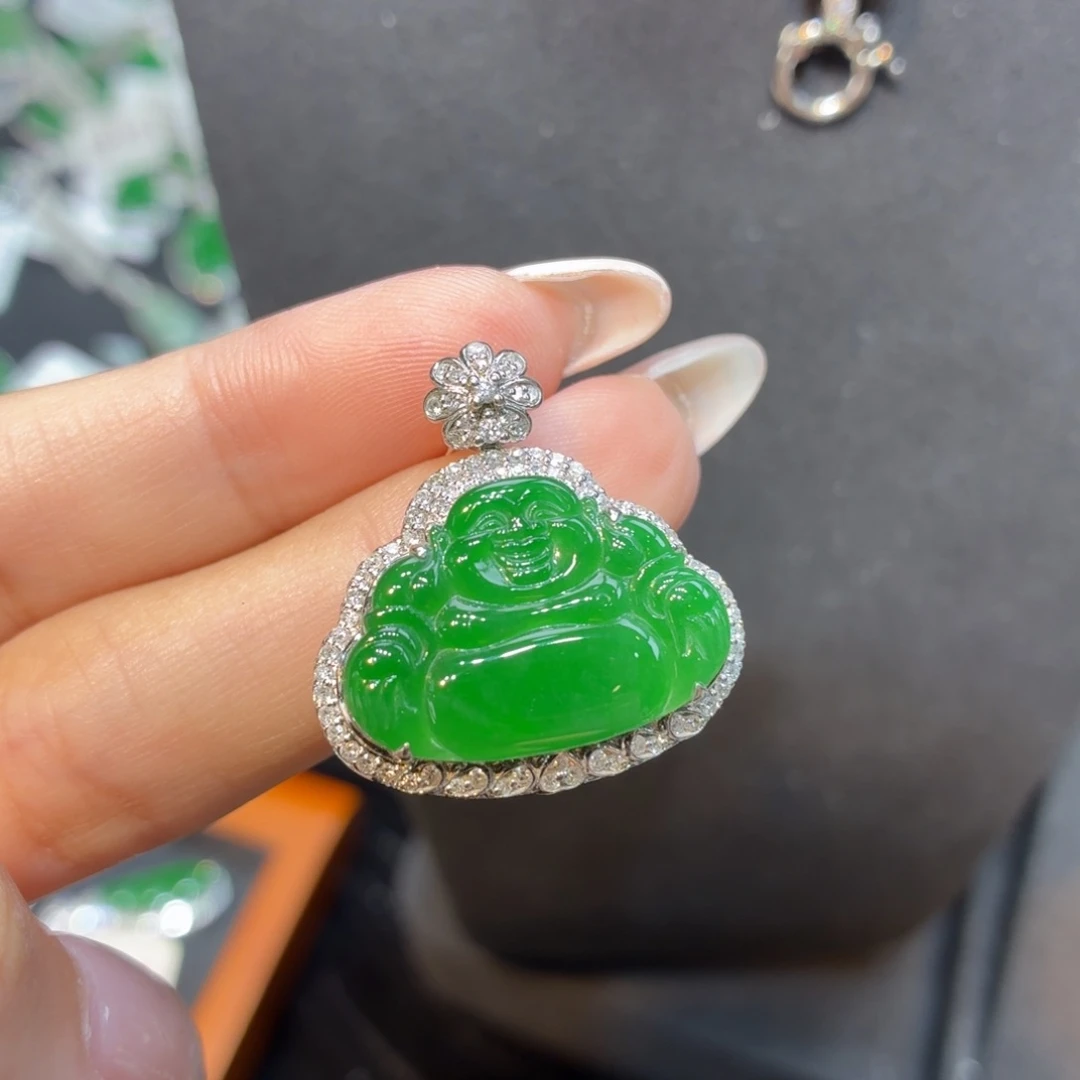翡翠18K金镶嵌颈饰天然缅甸翡翠