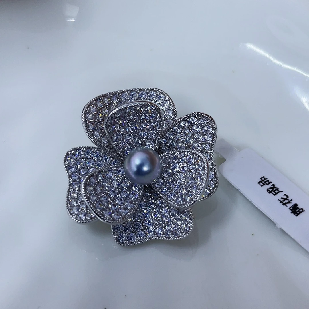 未镶嵌胸饰海水珍珠