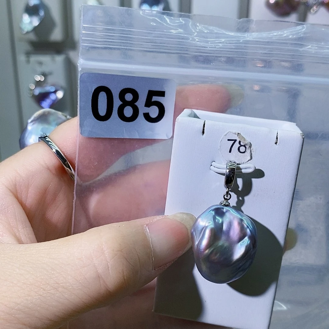 淡水珍珠合金颈饰