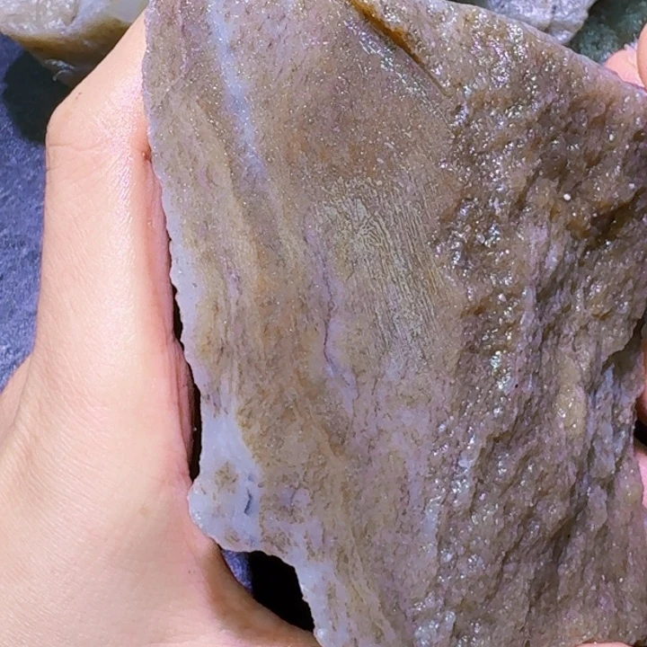 未镶嵌和田玉（糖玉）珠宝半成品